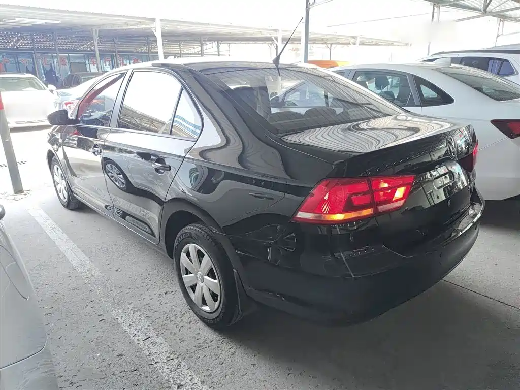 Volkswagen Santana 2015 1.6L Automatic Trend Edition фото 23