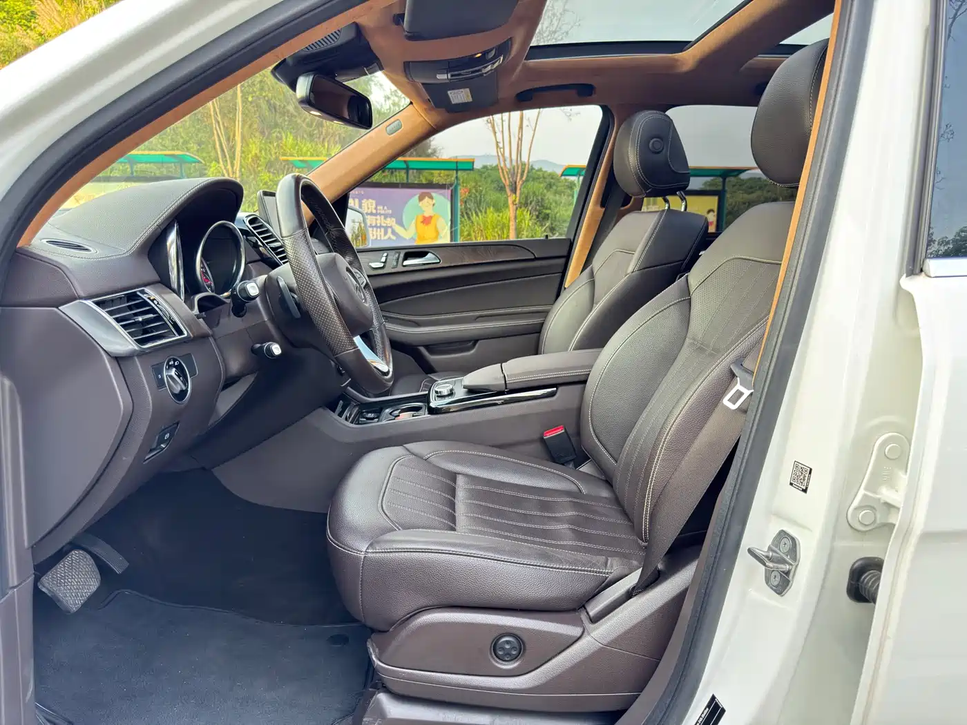 Mercedes-Benz GLE 2018 GLE 400 4MATIC Ultimate Edition фото 11