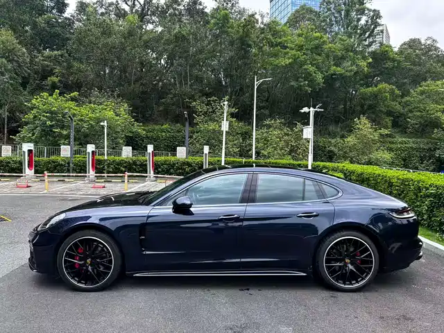 Porsche Panamera 2023 Panamera 2.9T — фото 3