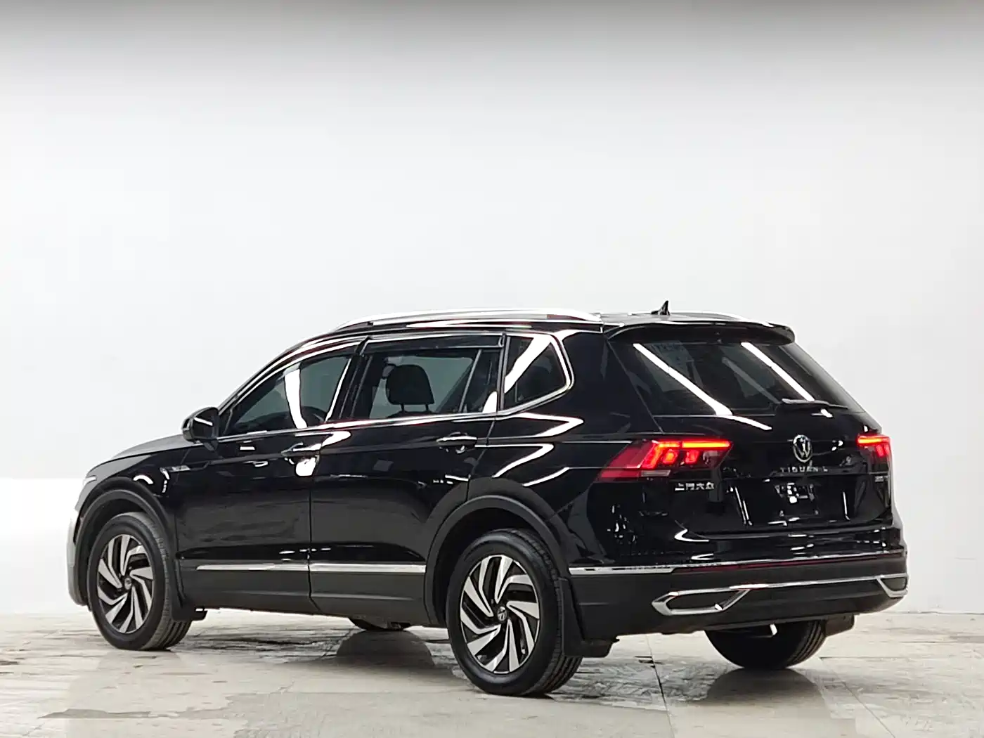 Volkswagen Tiguan L 2023 280TSI 2WD Trend Limited Edition фото 6