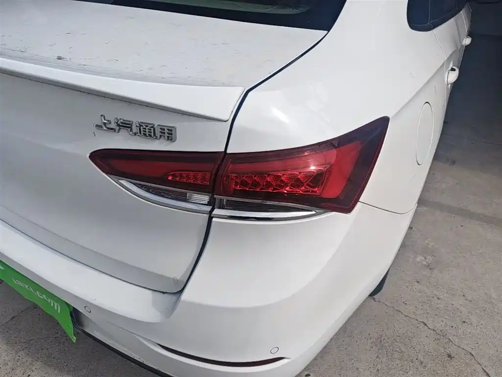 Buick Excelle 2018 15T DCT Progressive (China V) фото 8