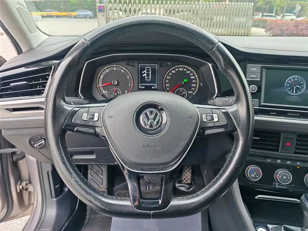 Volkswagen Sagitar 2019 280TSI DSG Comfort Edition China VI фото 3