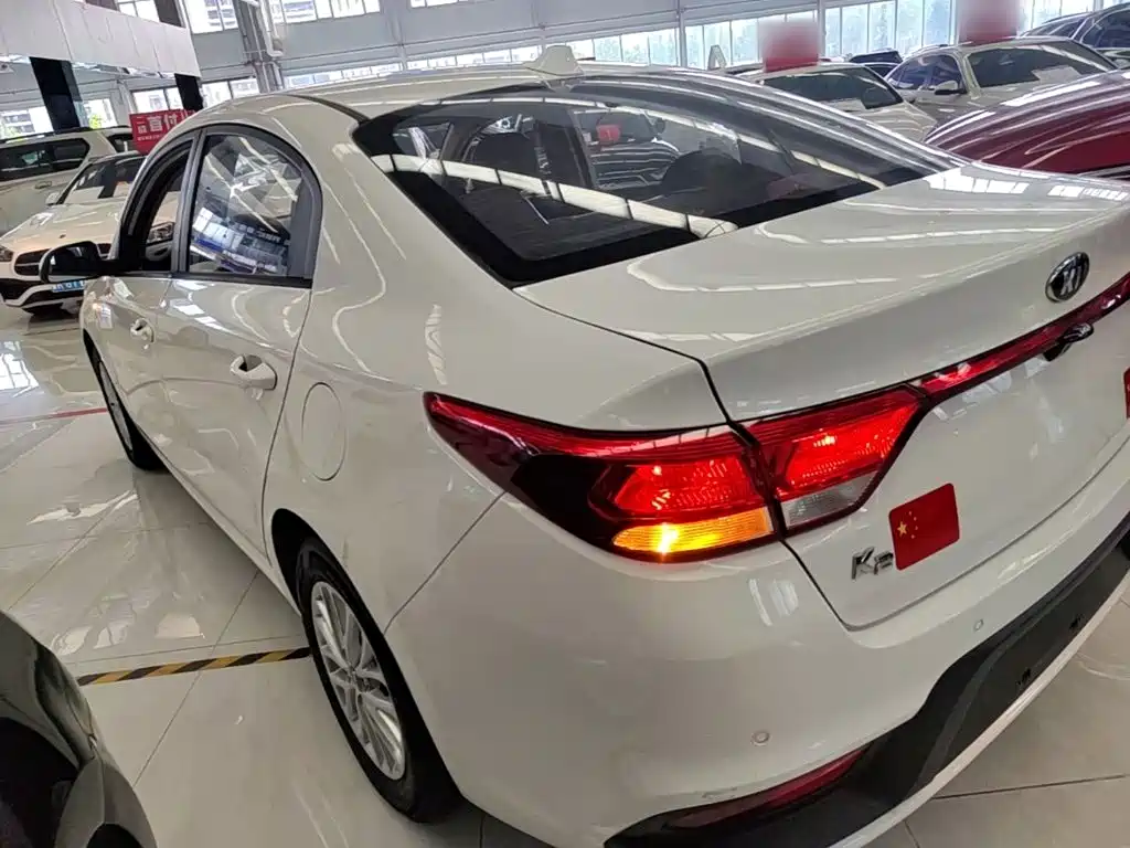 Kia K2 2018 2017 Sedan 1.4L AT 15th Anniversary Special Edition GLS