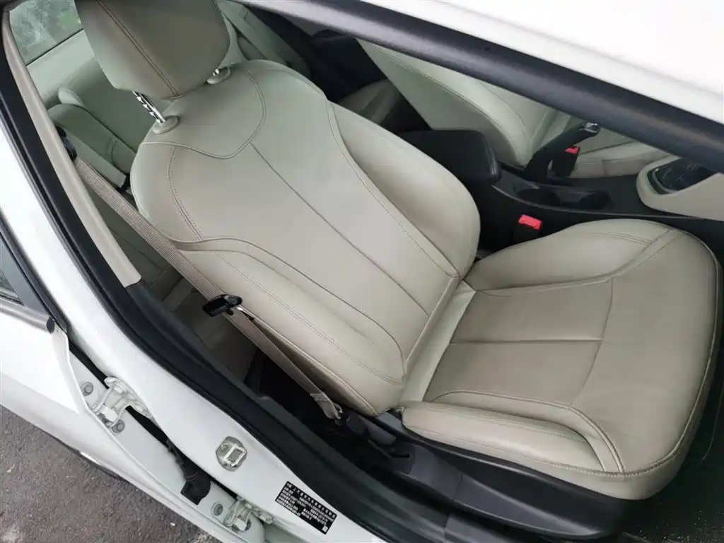 Buick Excelle 2019 15T DCT Connected Elite Type China VI фото 22