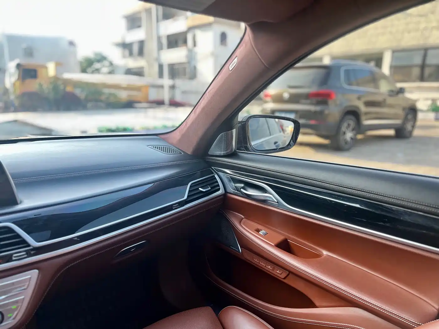 BMW 7 Series 2018 740Li xDrive Premium Type M Sport Package фото 8