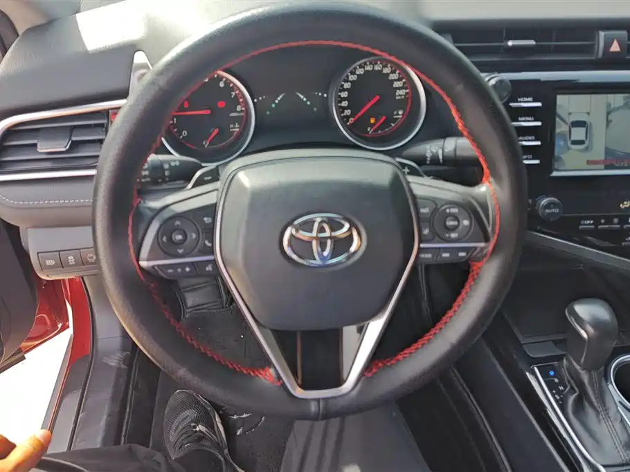 Toyota Camry 2018 2.5S Trend Edition фото 15