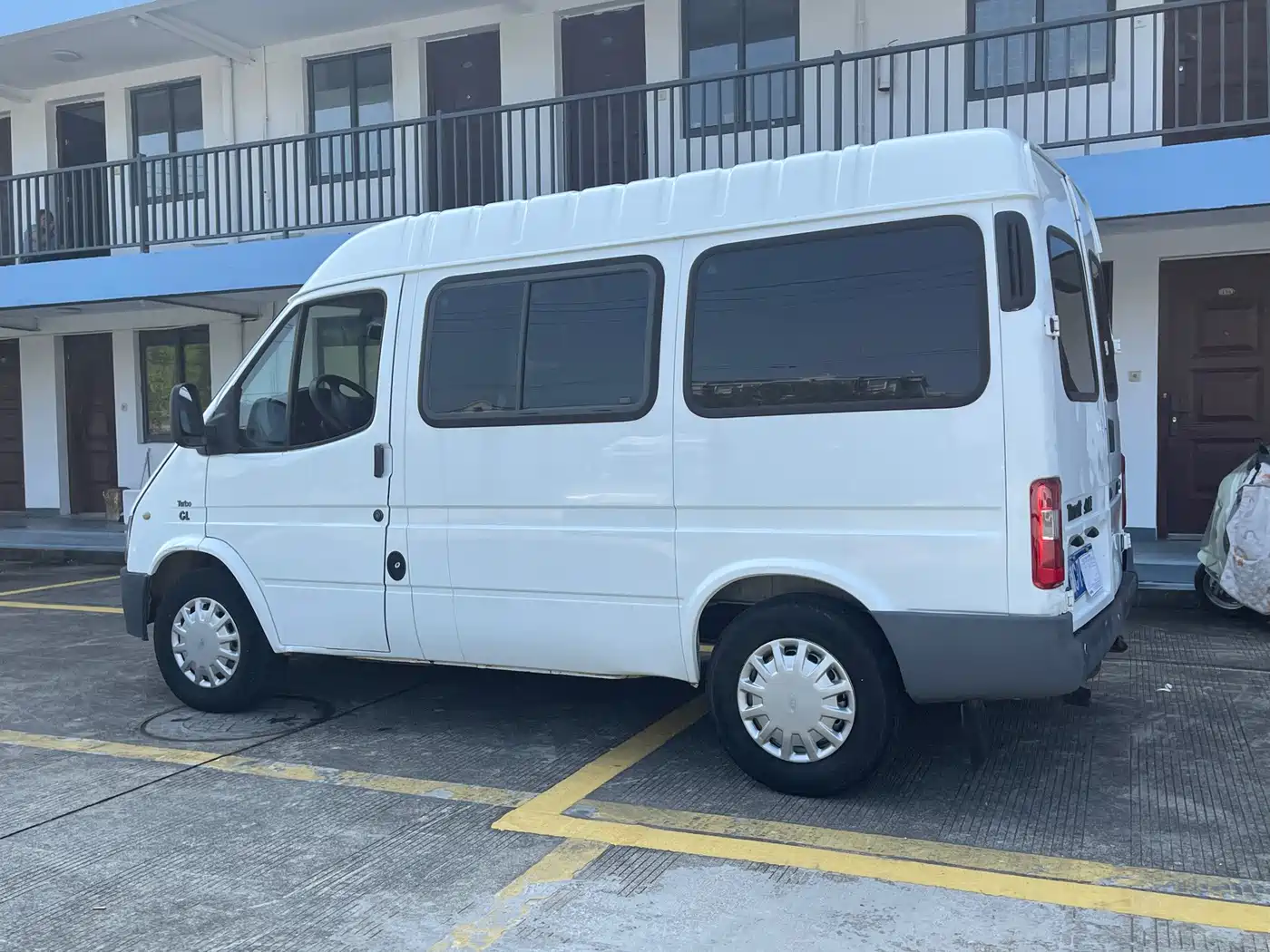 Ford Classic Transit 2014 2013 2.8T Diesel Standard Short Wheelbase Medium Roof JX493ZLQ3A