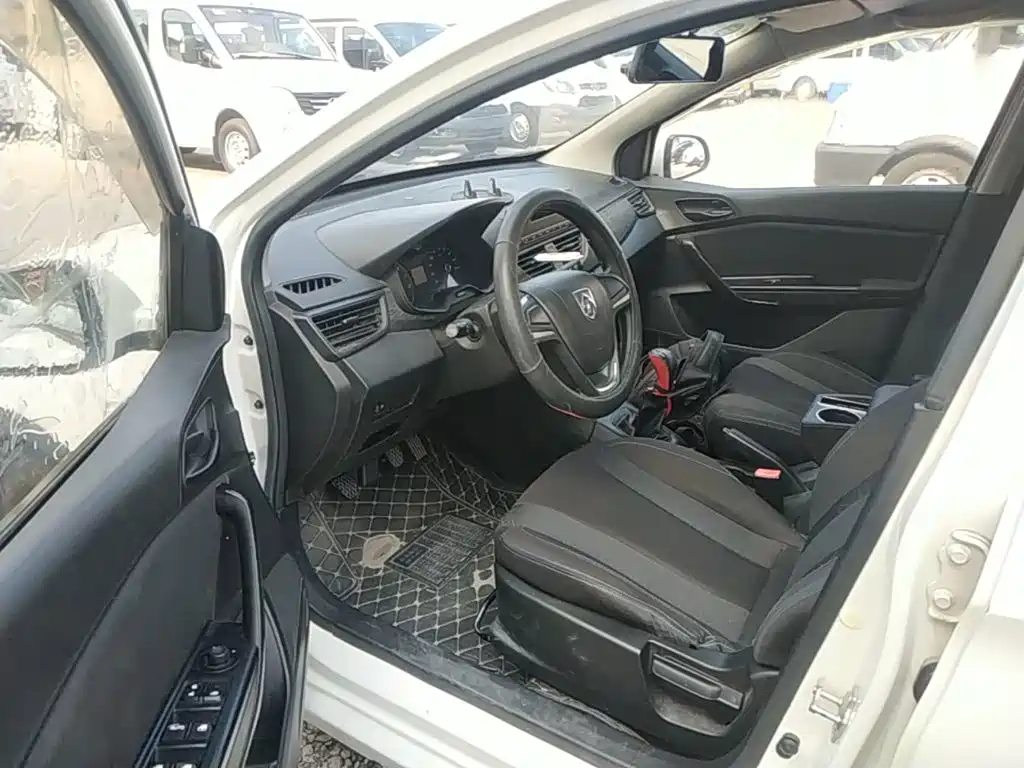 Baojun 310 2016 2016 1.2L Manual Comfort Model