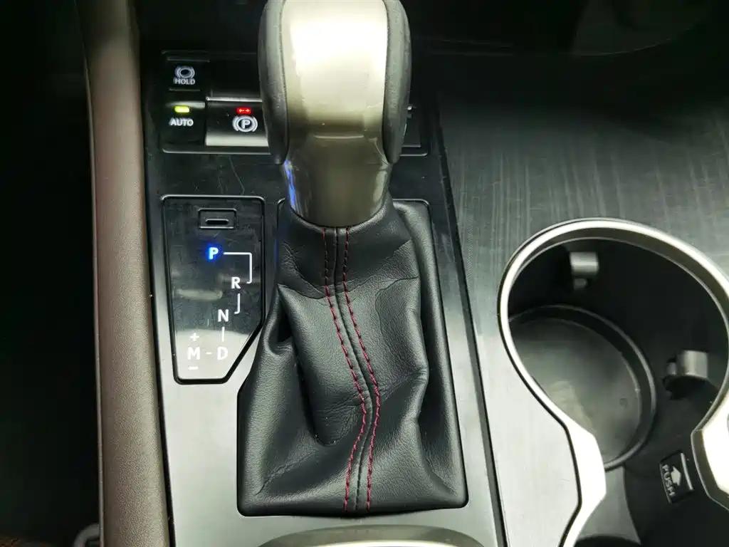 Lexus RX 2016 300 2WD Comfort Edition China VI фото 13
