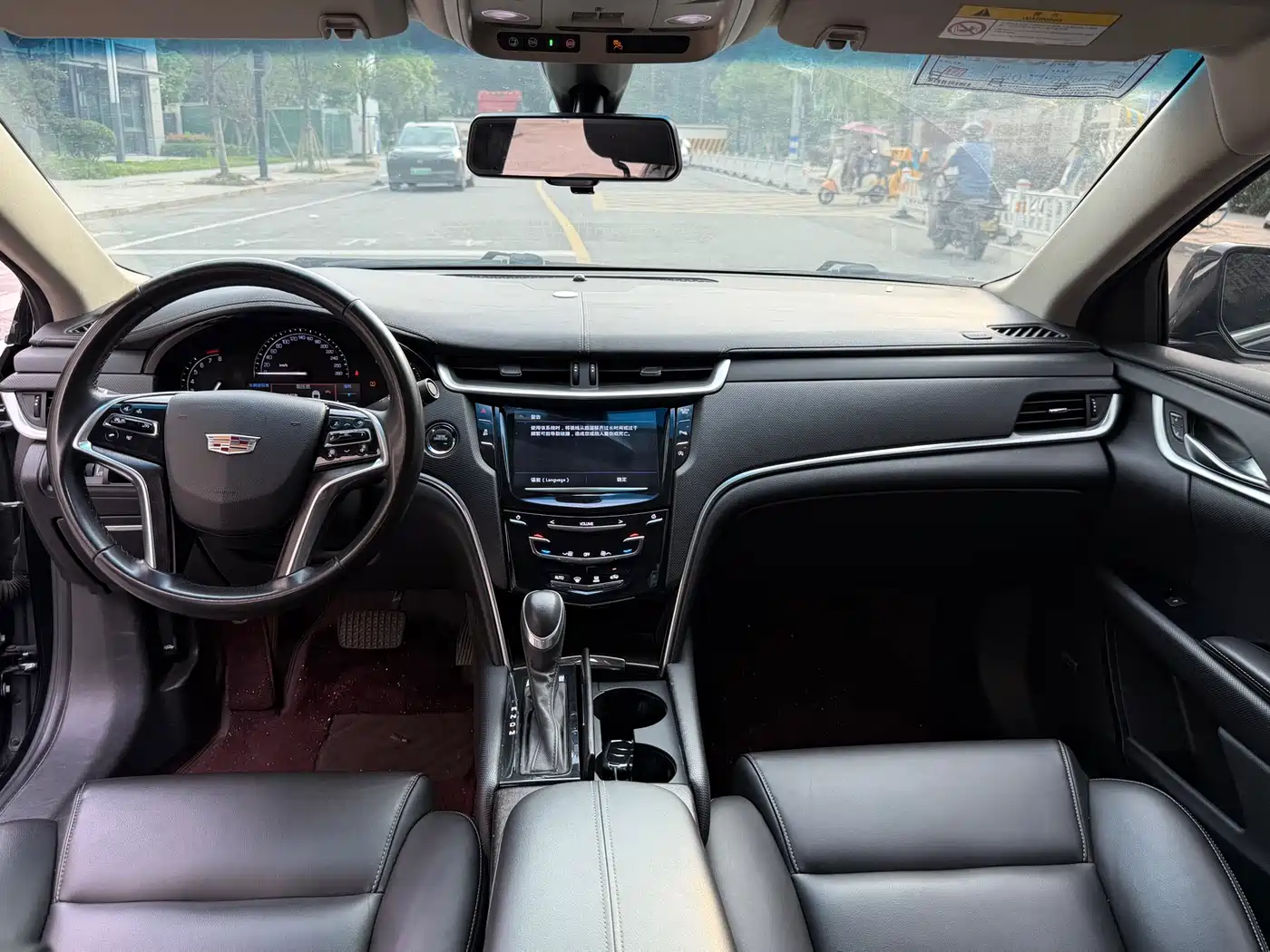 Cadillac XTS 2018 28T Technology фото 9