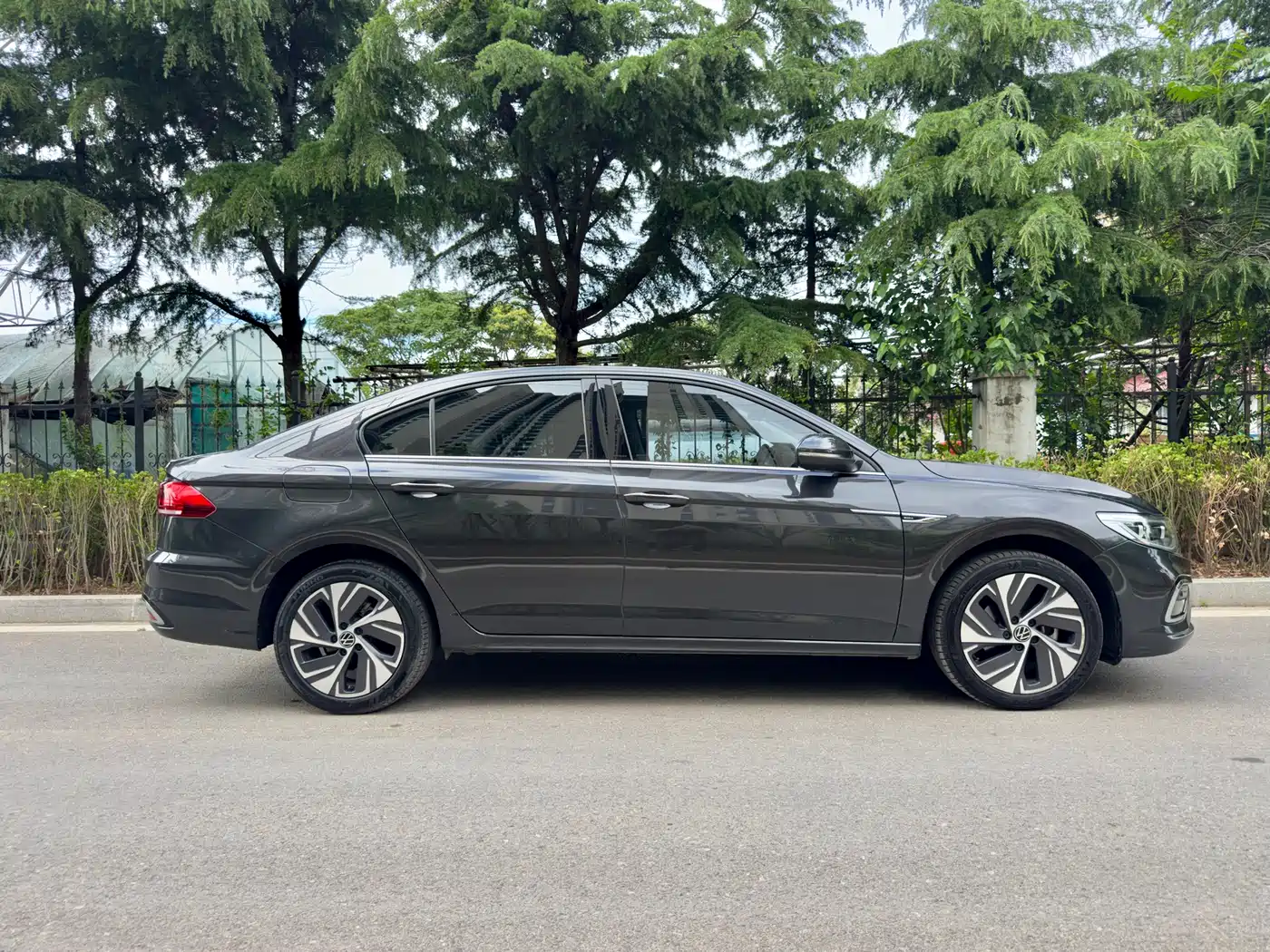Volkswagen Bora 2023 300TSI DSG Premium Edition фото 6