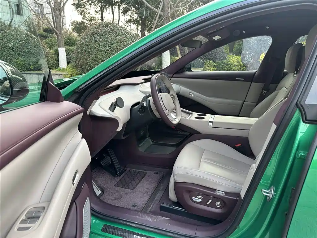 XIAOMI CAR XIAOMI YU7