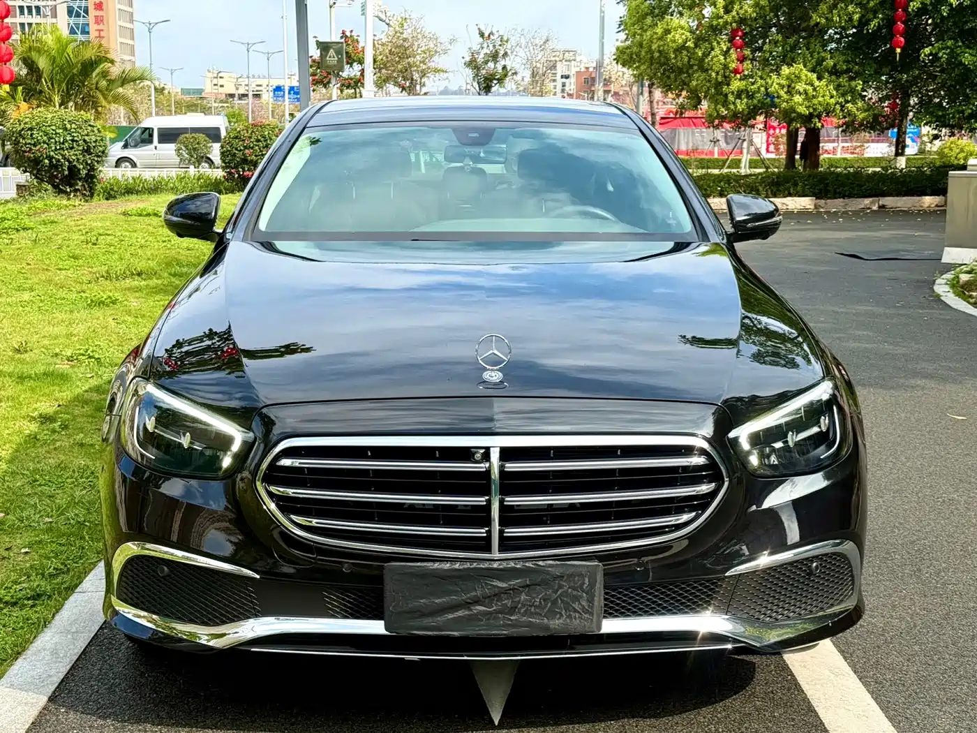 Mercedes-Benz E-Class 2023 Facelift E 300 L Luxury фото 2