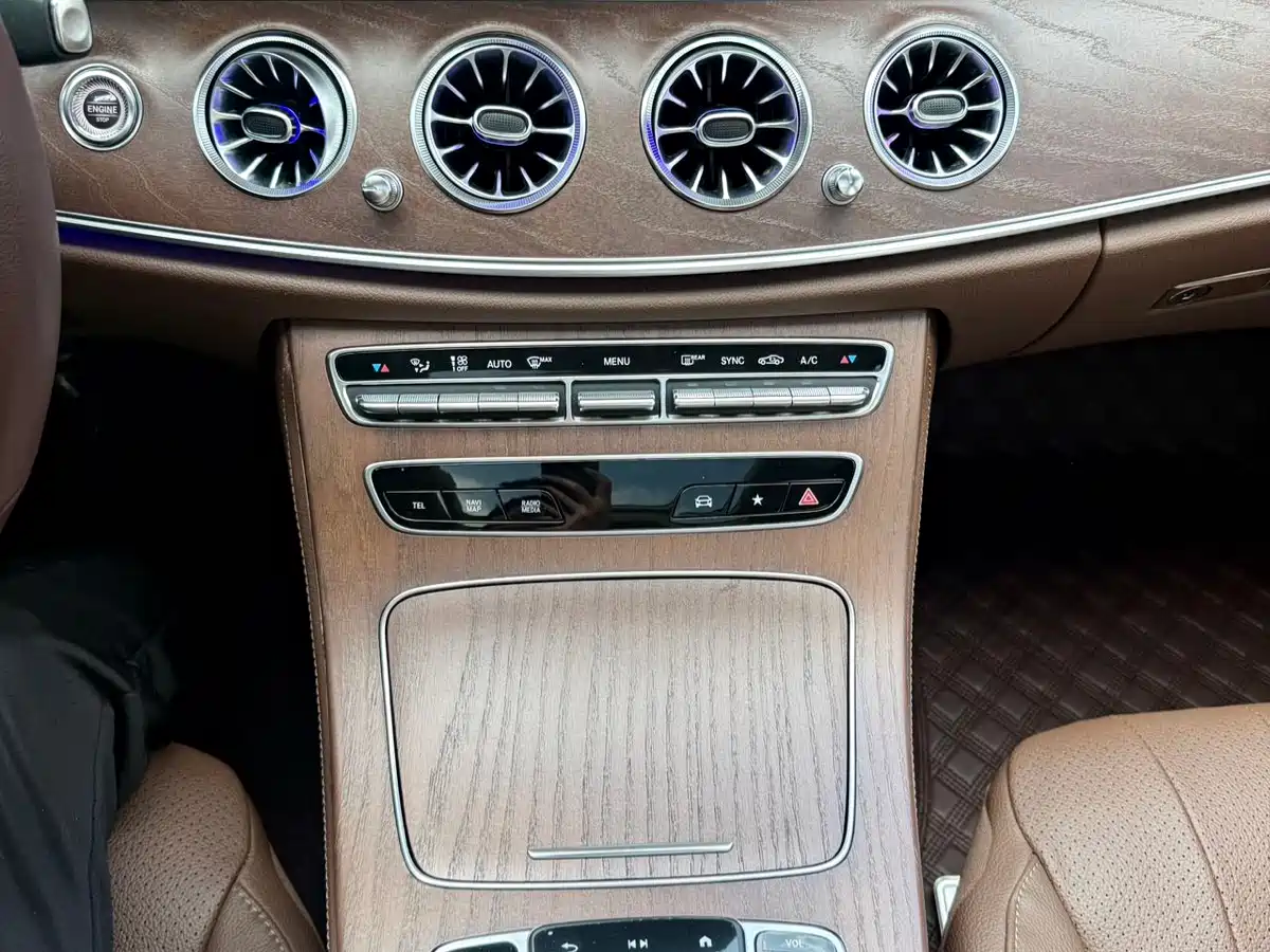Mercedes-Benz E-Class 2023 Facelift E 300 L Luxury фото 11