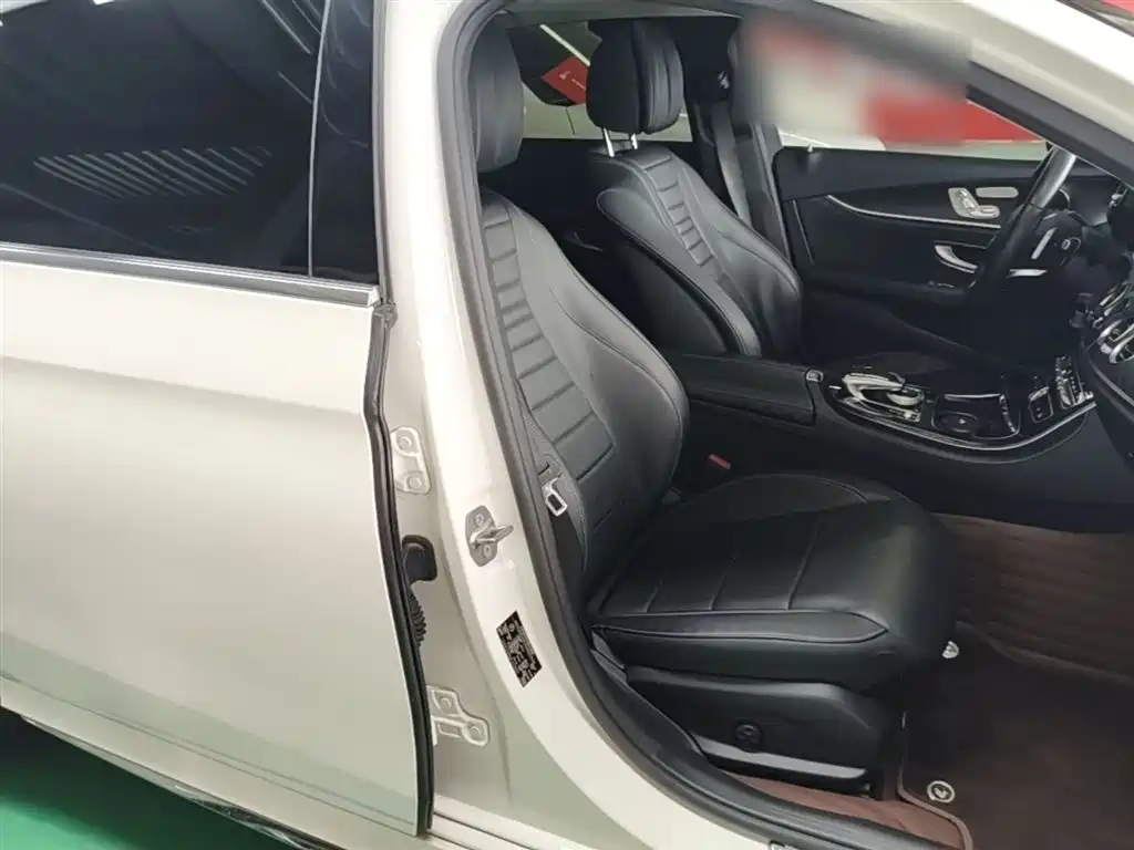 Mercedes-Benz E-Class 2016 E 300 L Sport Fashion Type фото 25