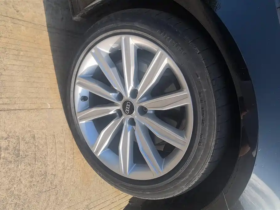 Audi A6L 2024 45 TFSI Premium Dynamic фото 6