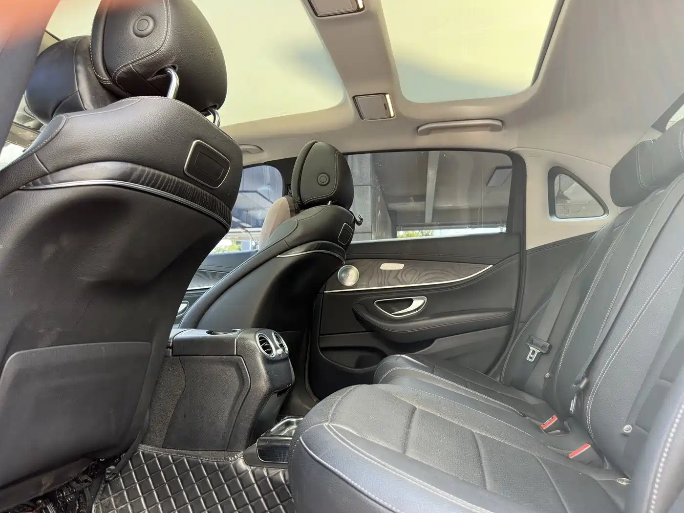 Mercedes-Benz E-Class 2018 Facelift E 200 L Sport фото 5