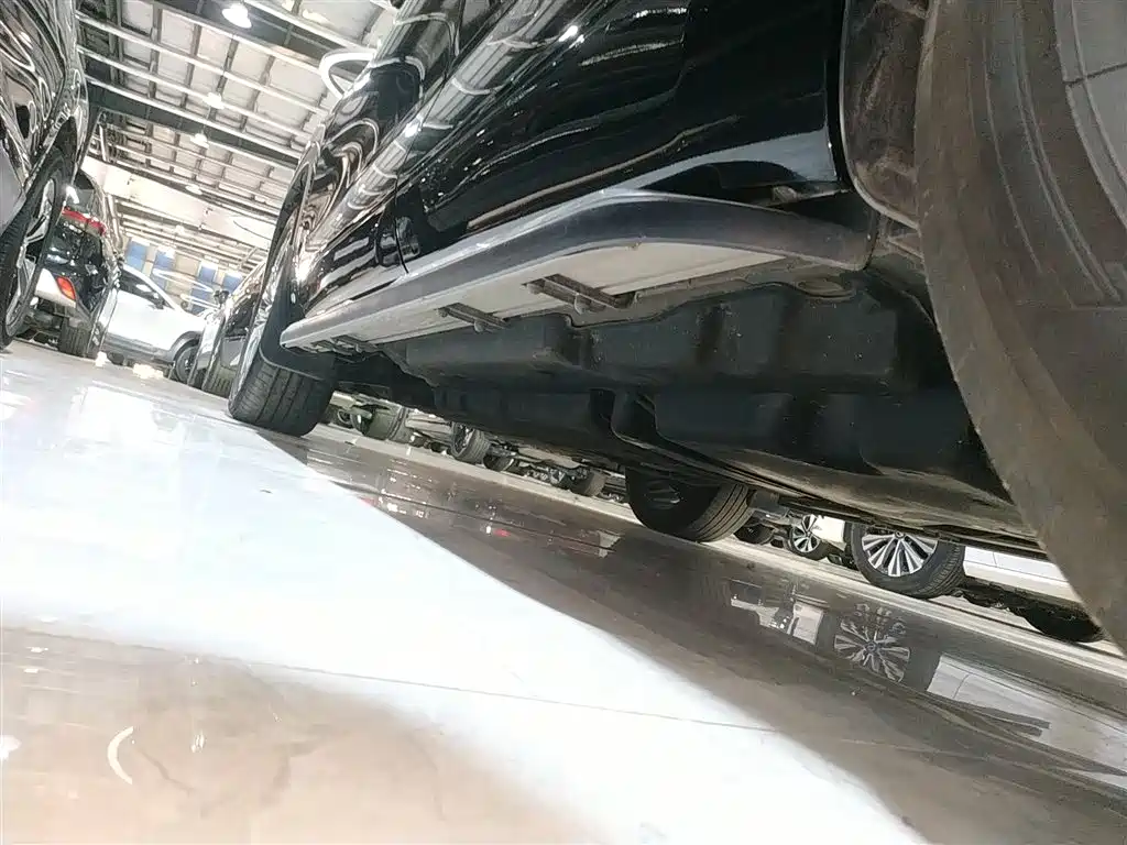 Toyota Highlander 2022 Model Dual Engine 2.5L 4WD Premium Edition 7-Seater фото 22