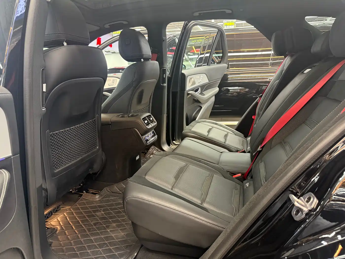 Mercedes-Benz GLE AMG 2024 AMG GLE 53 4MATIC+ фото 10