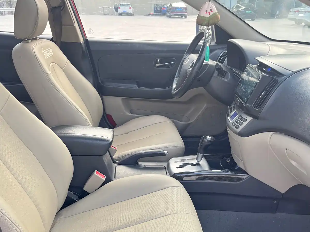 Hyundai Elantra 2011 1.6L Automatic Luxury фото 8