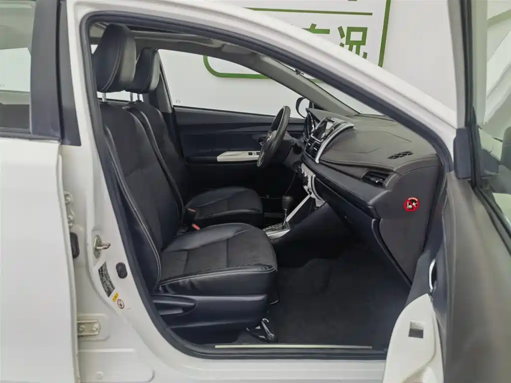 Toyota YARiS L Zhi Xuan 2015 1.5G Auto Sunroof Special Edition фото 23
