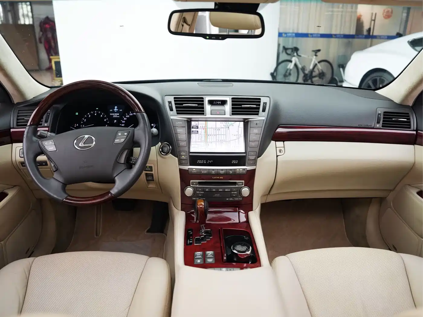 Lexus LS 2010 460L Premium Edition фото 7