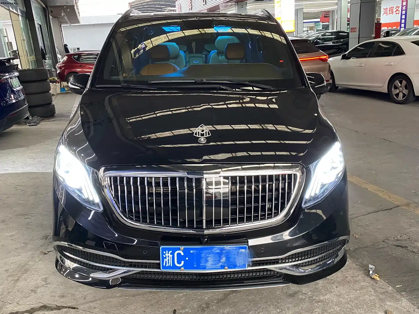 Mercedes-Benz Vito 2023 2.0T Business 7-Seater фото 2