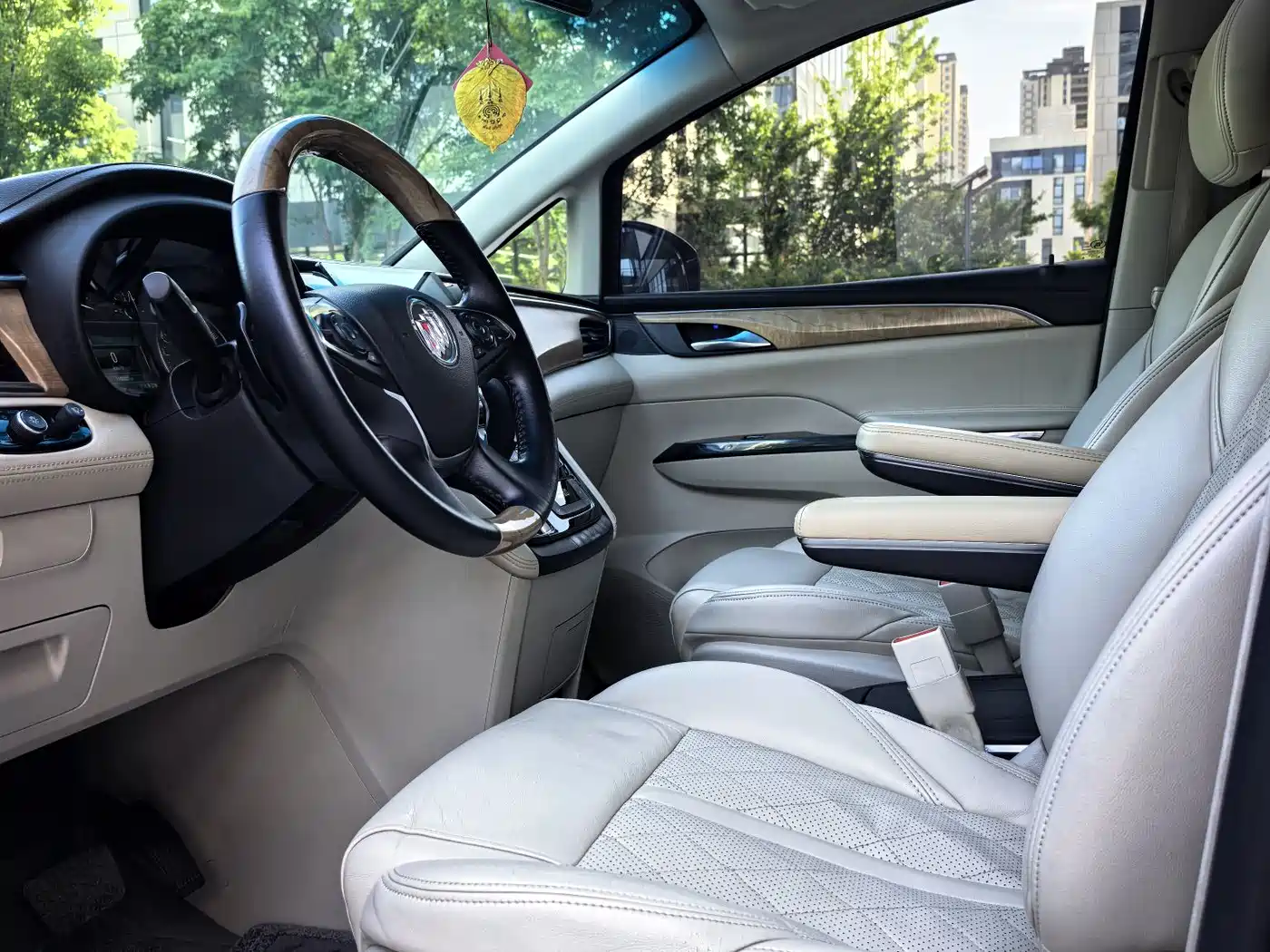 Buick GL8 2018 ES 28T Comfort Type China VI фото 7