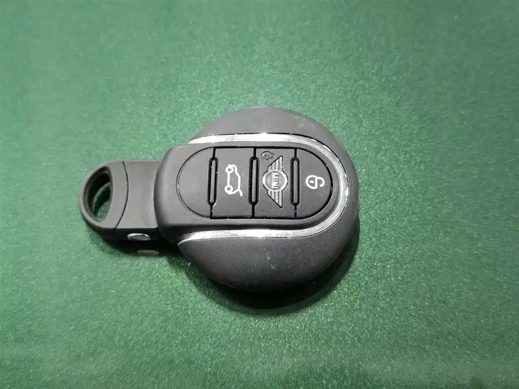 MINI CLUBMAN 2016 1.5T COOPER фото 19