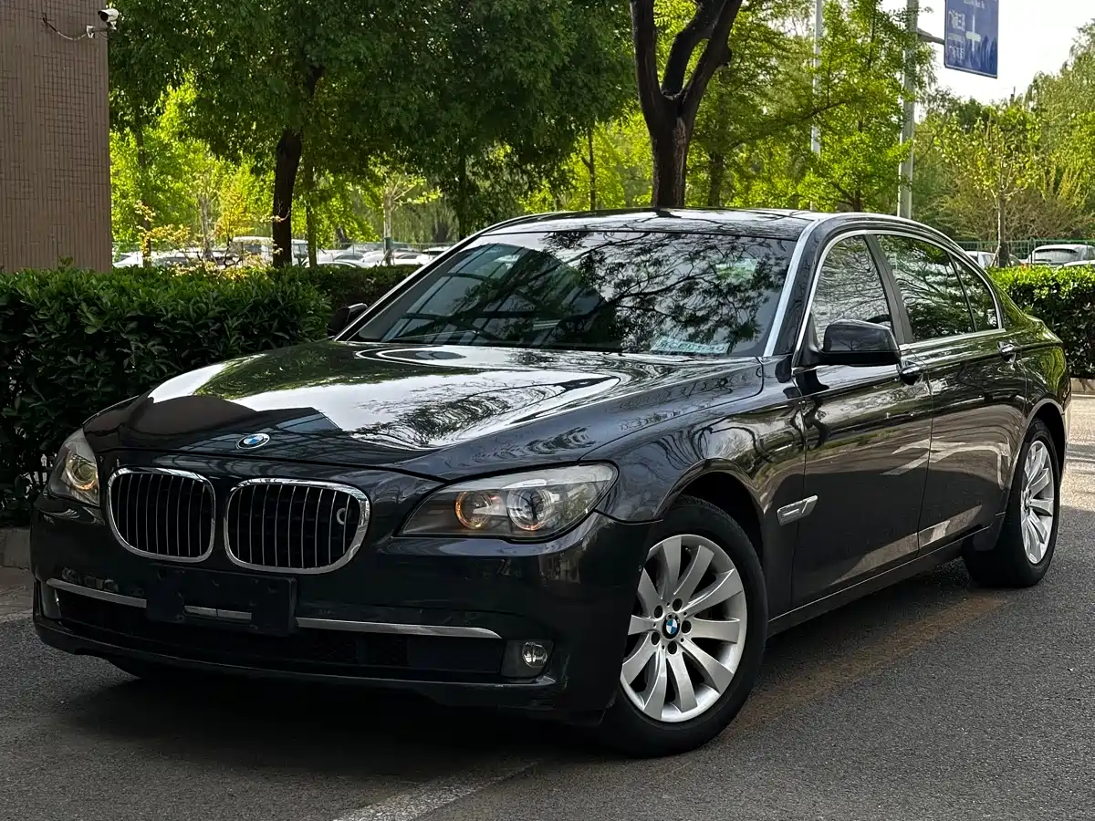 BMW 7 Series 2009 740Li Premium