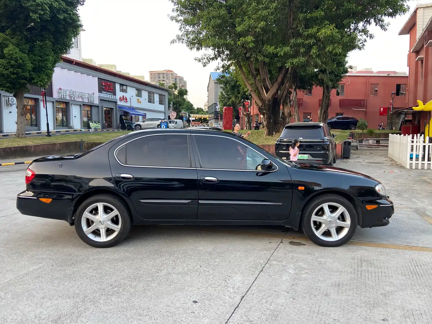 Nissan Cefiro 2004 3.0 фото 8