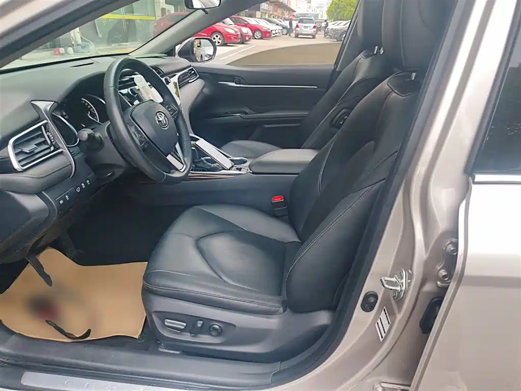 Toyota Camry 2019 Facelift 2.0G Luxury Edition фото 11