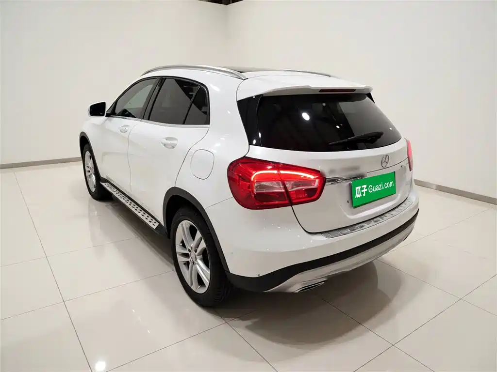 Mercedes-Benz GLA 2016 GLA 200 Dynamic фото 23