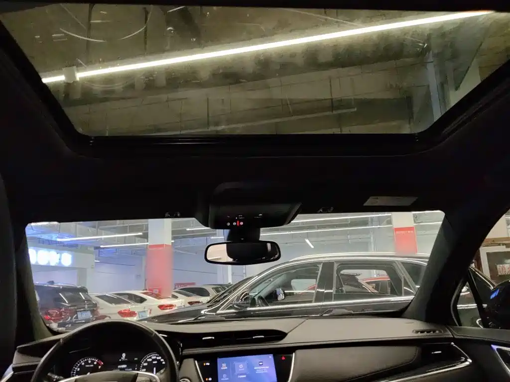 CADILLAC XT5