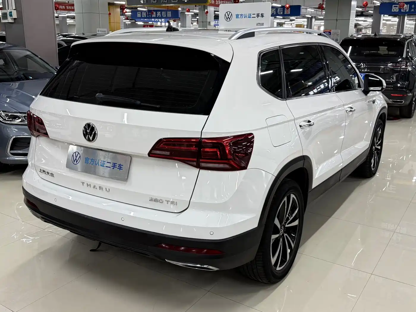 Volkswagen Tharu 2022 280TSI FWD Luxury Edition фото 5