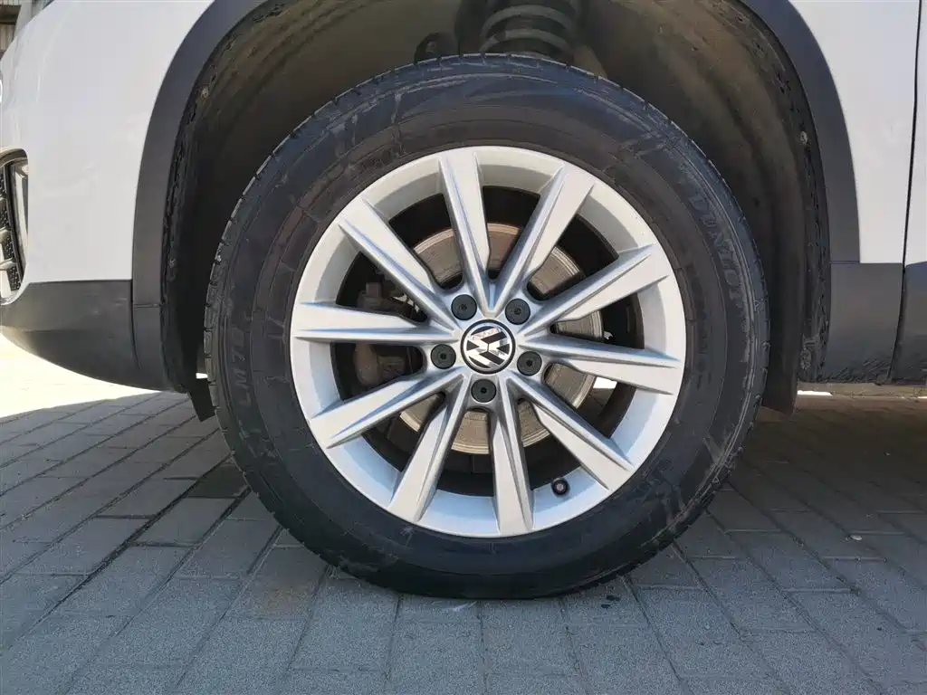 Volkswagen Tiguan 2015 1.8TSI Automatic 2WD Comfortline фото 23