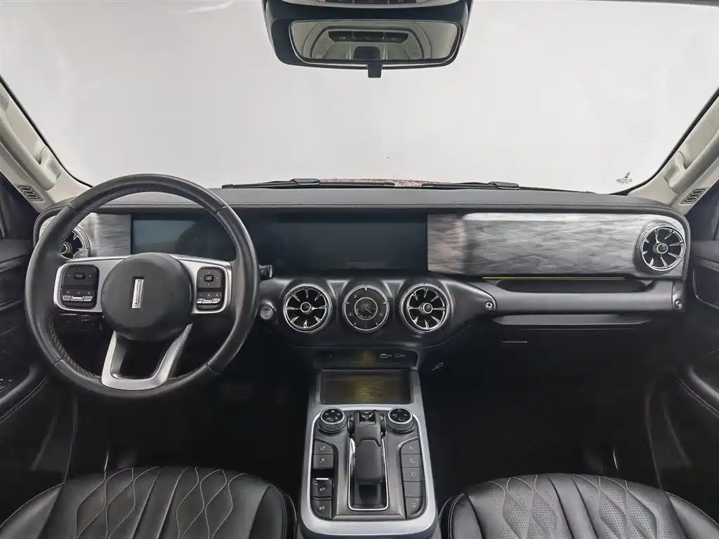Tank 300 2021 Off-road Edition 2.0T Challenger фото 5