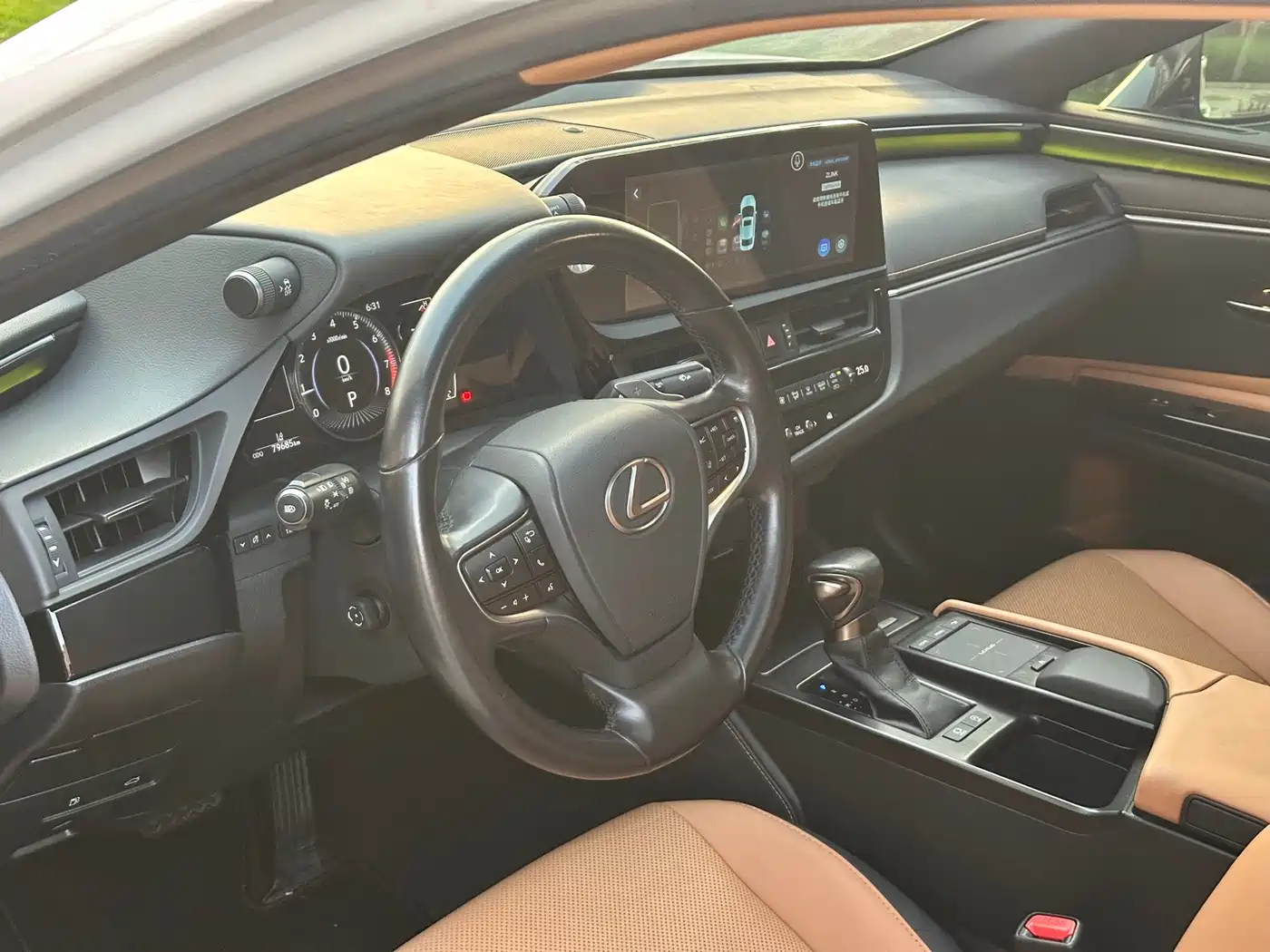 Lexus ES 2022 200 Excellence Edition фото 9