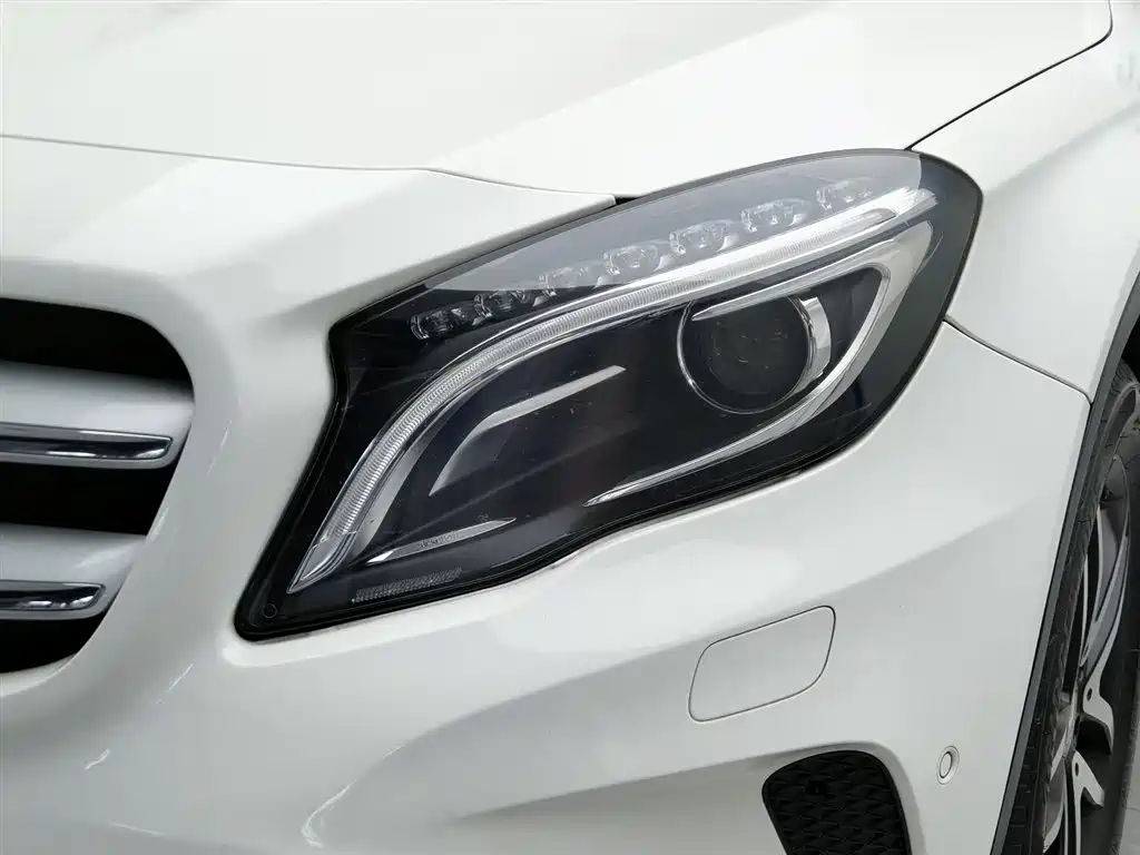 Mercedes-Benz GLA 2016 GLA 200 Fashion фото 7