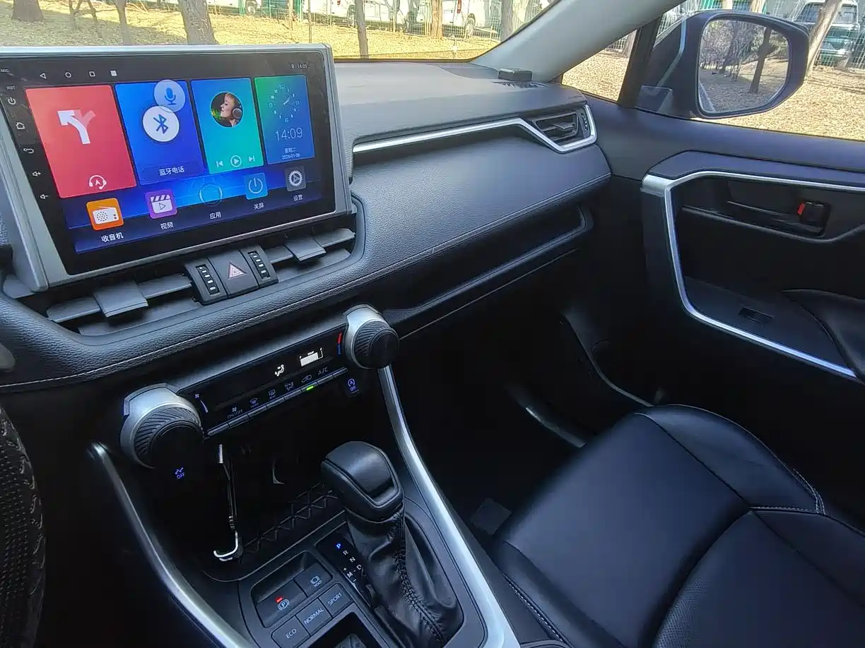 Toyota Wildlander 2022 Facelift 2.0L CVT 2WD Leading Edition фото 16