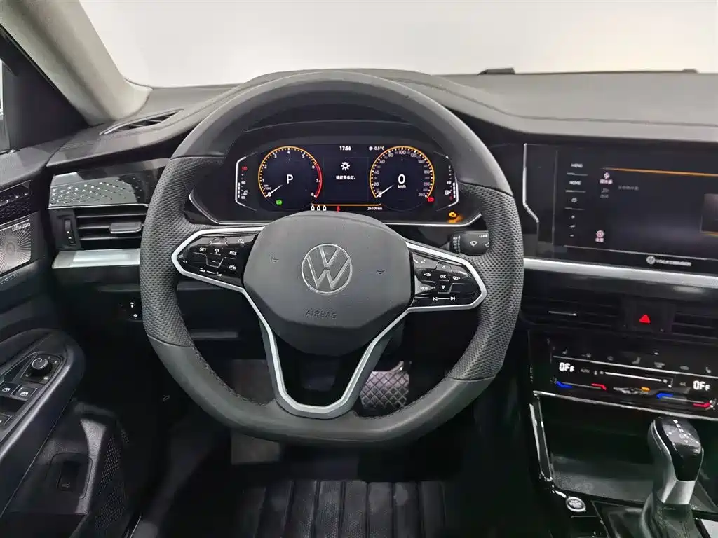 Volkswagen Passat 2023 Facelift 330TSI Elite Edition фото 11