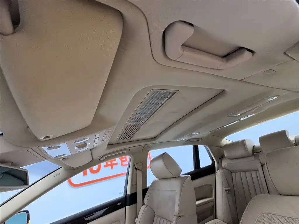 Volkswagen Phaeton 2012 3.0L Executive фото 14