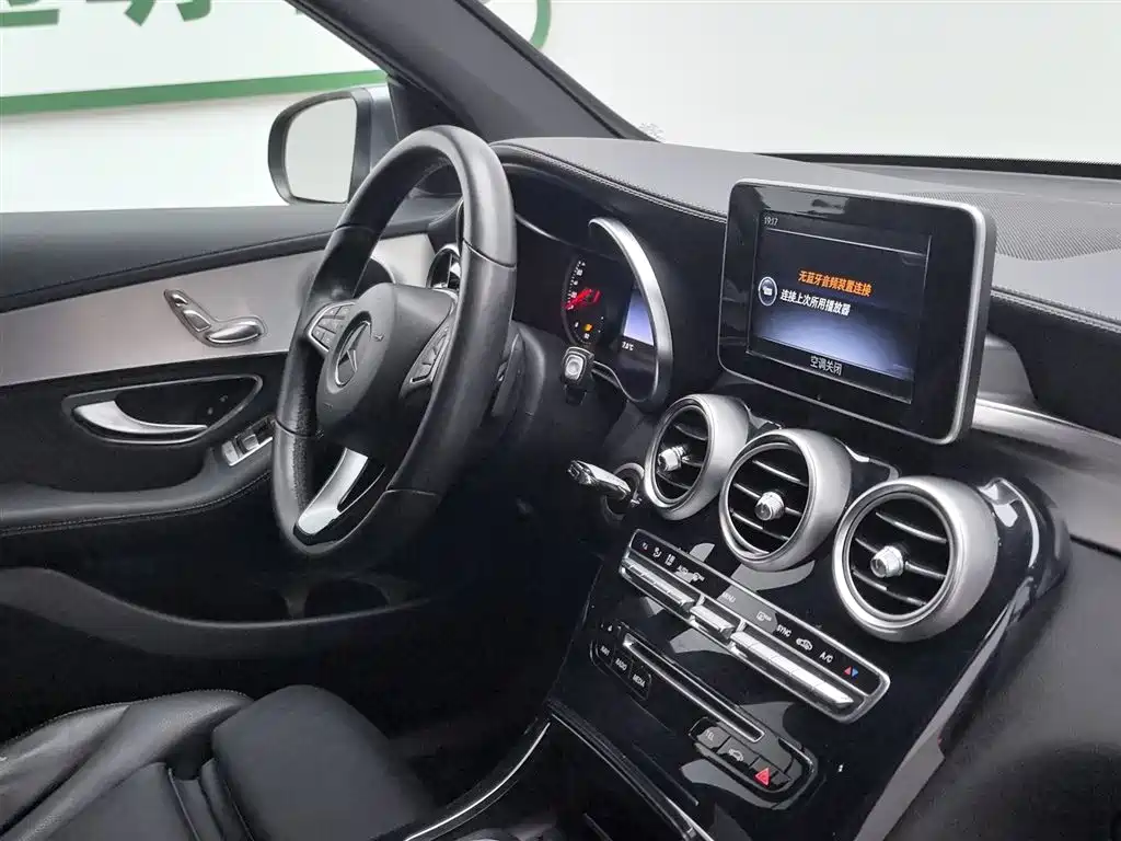Mercedes-Benz GLC 2016 GLC 200 4MATIC фото 22