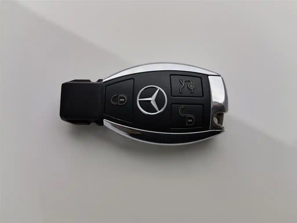 Mercedes-Benz GLC 2019 GLC 260 4MATIC Luxury фото 19