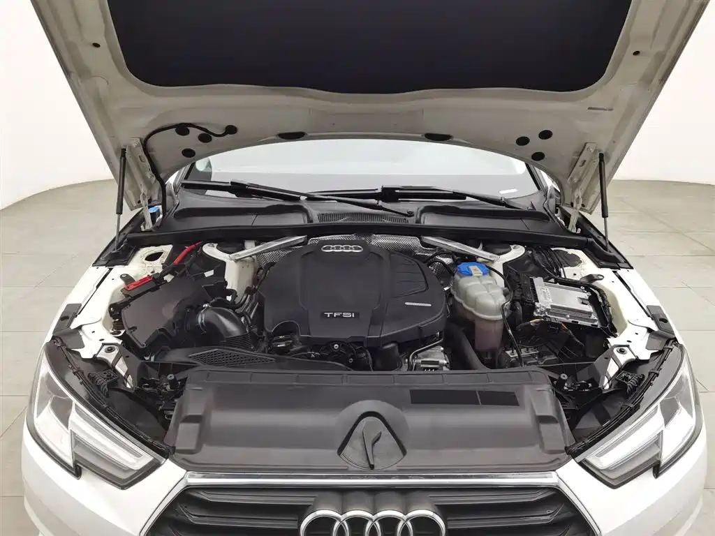 Audi A4L 2017 40 TFSI Progressive фото 6