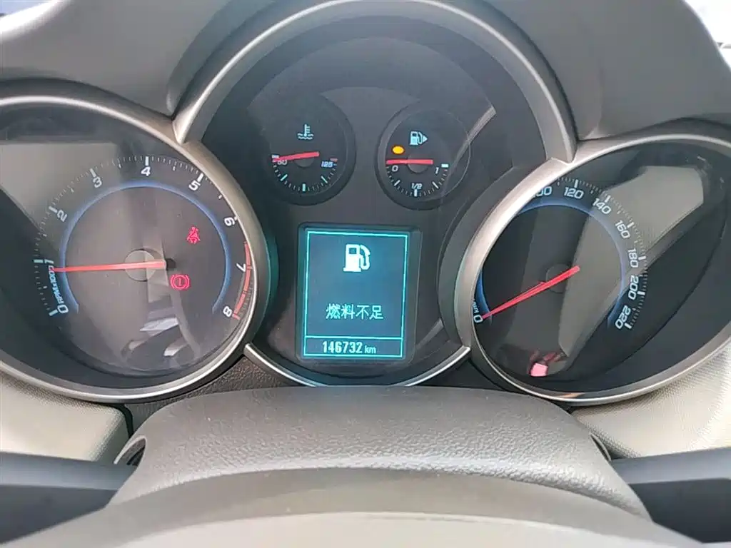 Chevrolet Cruze 2015 1.5L Classic SE AT фото 12