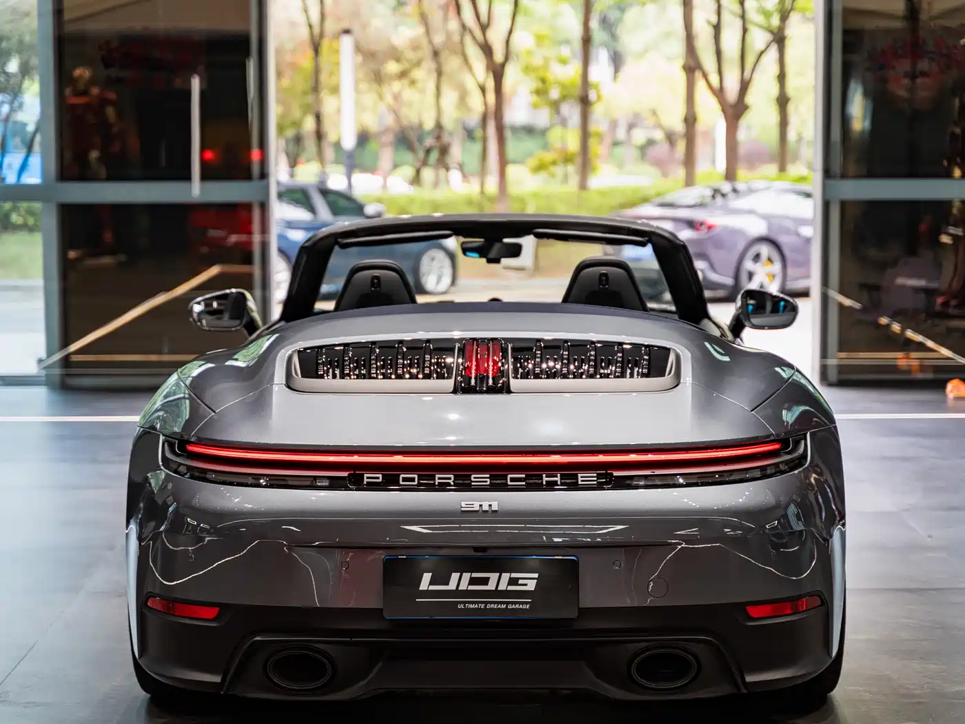 Porsche 911 2025 Carrera Cabriolet 3.0T фото 12