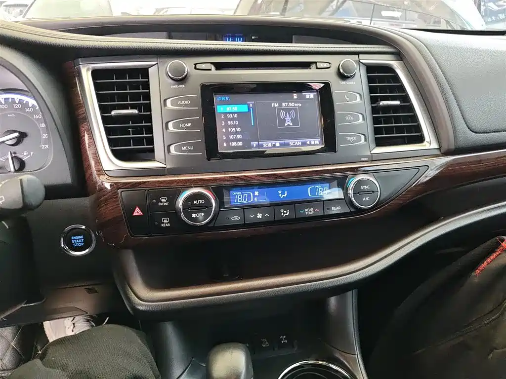 Toyota Highlander 2015 2.0T AWD Luxury Edition 7-seater фото 13