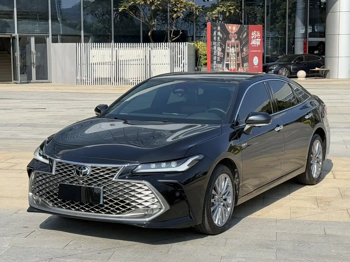 Toyota Avalon 2024 Model Hybrid 2.5L XLE Prestige Edition