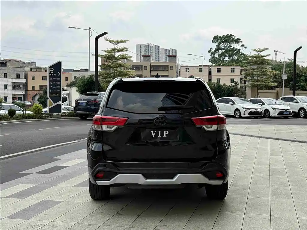 Toyota Highlander 2018 2.0T 2WD Elite 7-seater (China V) фото 8